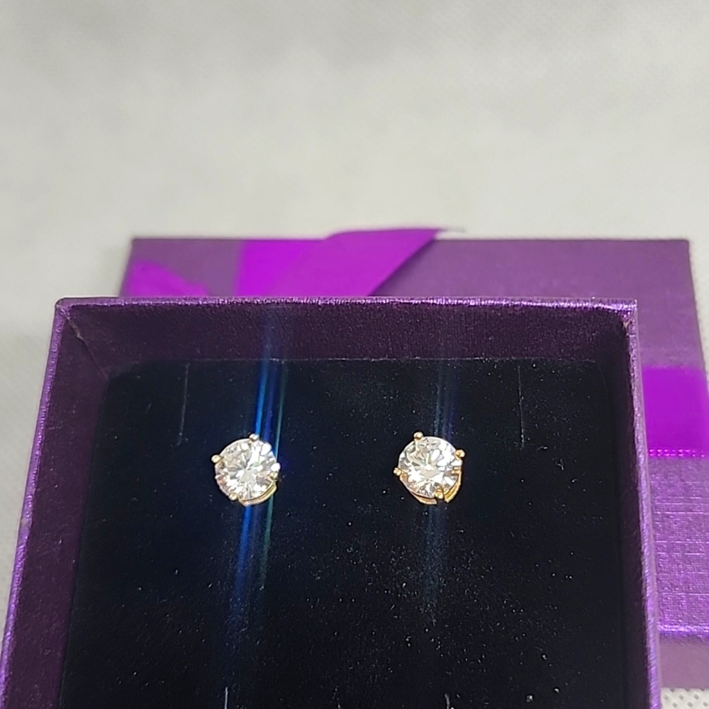 2CT. MOISSANITE STUNNING POST EARRINGS  💎